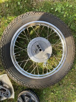 ORIGINÁL NEPOUŽITÉ ZADNÍ KOLO NA MOTOCYKL JAWA ČZ PANELKA - 2