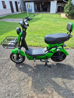 Prodám elektrický skútr - 2