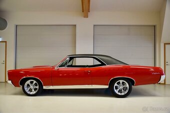 1967 Pontiac GTO - 2