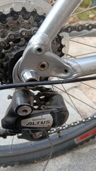 Horské kolo Specialized - 2