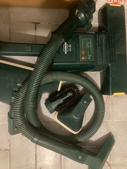 Vysavač Vorwerk VK 122 vč. příslušenství - 2