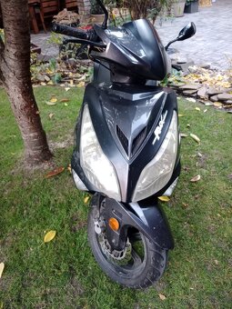 SKÚTR 125ccm - 2