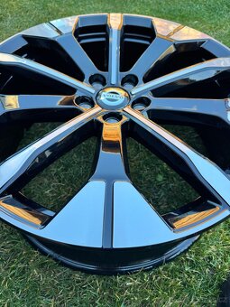 ORIG.VOLVO XC60 R20 2025 VOLVO XC40 R20 NOVE DISKY - 2