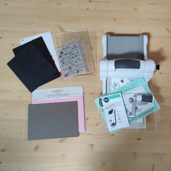 SET Sizzix Big Shot A5 + kompatibilní příslušenství - 2