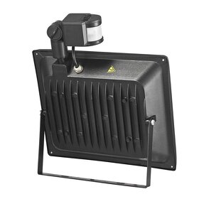 LED světlo(reflektor,halogen) s pohyb.čidlem. - 2
