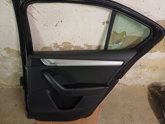 Zadní dveře octavia 3. - 2