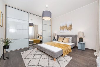 Atypický mezonetový 3+kk s výhledem, 62 m2, Hostivice - 2