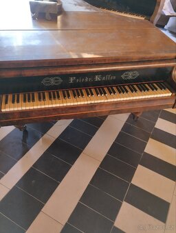 Historické piano FRIEDR KALLRS - vyrobeno před rokem 1890 - 2