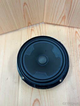 Basový reproduktor WV Passat/Arteon 3G00354523 - 2