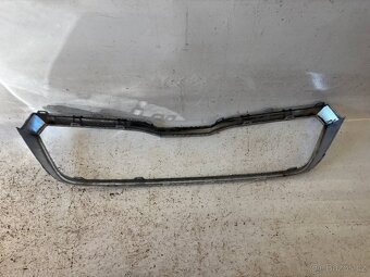 Chrom rámeček masky Škoda Scala - 2