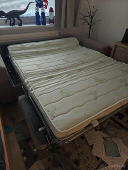 Rozkládací pohovka - 2