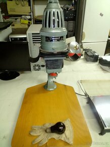 Zvětšovák a leštička foto - 2