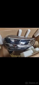 Prodám přední světlomet Renault Kadjar - 2