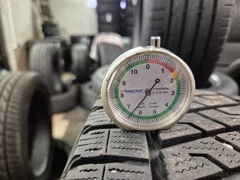 215/55 R17 CONTINENTAL (4,5-5mm) č.16036/b6 - 2