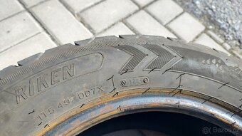 Prodám pneu 215/60R16 - 2