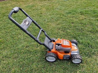 Dětská sekačka Husqvarna - 2