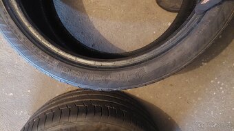 255/35R18 - 2