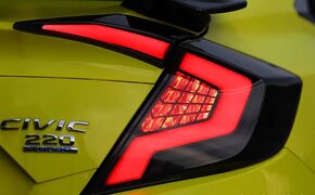 Honda Civic sedan zadní LED světla - 2