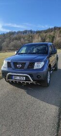 Nissan Pathfinder - 2