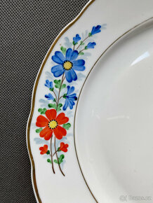 Starý porcelánový kulatý tác 30.5 cm s ručně malovaným květi - 2