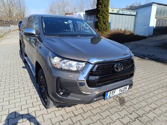 Toyota Hilux 4x4 - 2