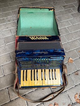 Tahací harmonika - 2