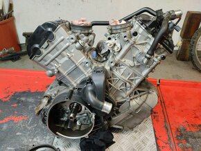 ktm 1050 adventure - 2