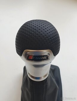 S-line perforovaná řadicí páka S-tronic kulatá - 2