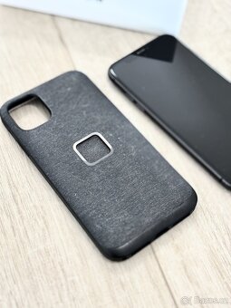 Apple iPhone 11 256GB černý - 2