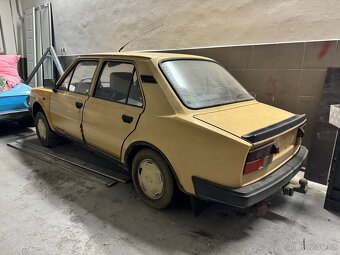Škoda 120 - 2