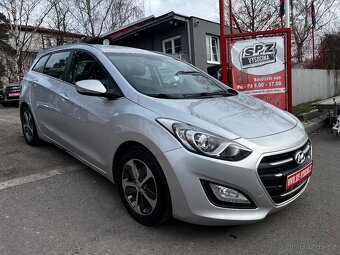 Hyundai i30 1.6CRDi • 81kw • 5/2015 • 1.Majitel • CEBIA - 2