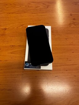 iPhone 16 - 2