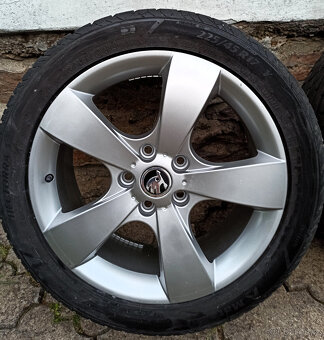 Orig. alu kola Škoda R17 ,7Jx17H2 ET 54 ,5x112mm ,vzorek 65% - 2