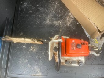 Motorová pila stihl - 2