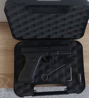 Plynová pistole Glock - 2