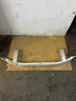 Výstuha předního nárazníku BMW G30, číslo dílu 51117385288 - 2