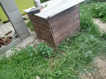 Psí bouda,daruji. - 2