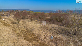 Prodej pozemku, 966 m2, Břežany u Lešany - 2