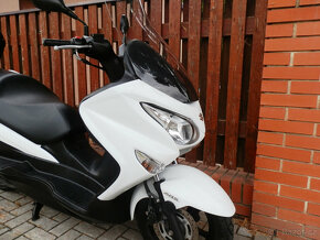 Suzuki Burgman 125 (2018) - 2