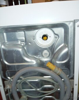 Automatická pračka Electrolux plnění z vrchu - 2