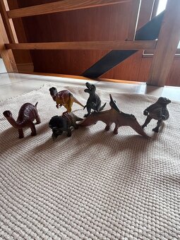 Figurky dinosaurů - 2