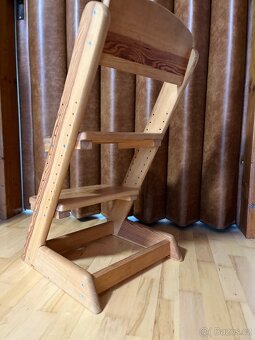 Rostoucí dětská židle z masivu - 2