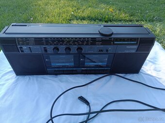 Prodám radiomagnetofon Telefunken PCR 33 TWIN - 2