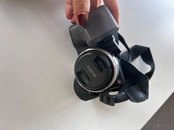 Digitální fotoaparát s výměnnými objektivy SONY - 2