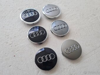 Stredové krytky - pukličky kolies AUDI - 2