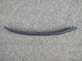 Plastová lišta předniho nárazníku Mitsubishi Colt - 2