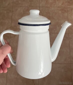 Smaltovaná konvička 1.1L - 2