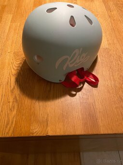 Prodám brusle + set na koně - 2