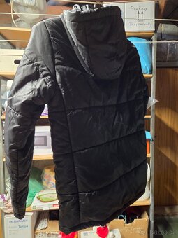 Bunda jednou nošená vel.152 - 2