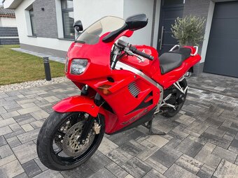 Honda VFR 750 - 2